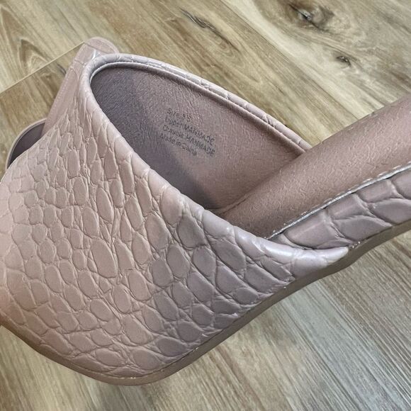 NEW YORK & COMPANY Pink Open Toe Heels Size 8.5 - Picture 2 of 6